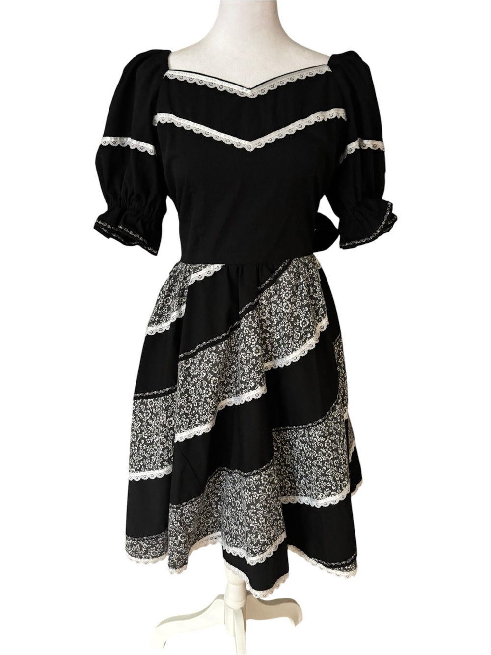 Handmade Vintage 60s Prairie Dress – Black & White – Size S